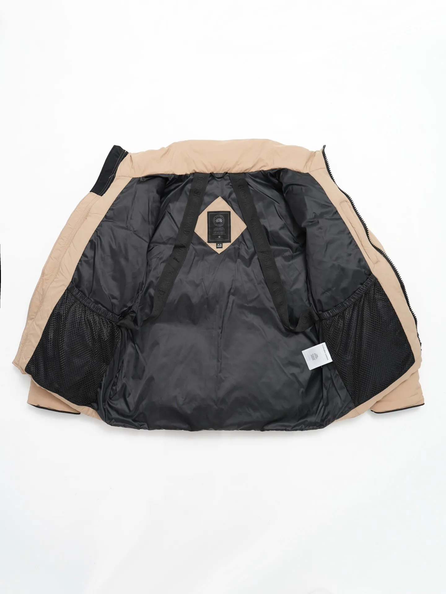 P840 Counter quality stand-up collar Sibu jacket [Exclusively for foreign trade] [Interchangeable black label and red label] Canada Goose LAWRENCE series quilted windproof and waterproof straight stand-up collar zipper down jacket Lawrence Puffer Jaet men's stand-up collar down jacket Color: black with red label. Size: XS S M L XL XXL.